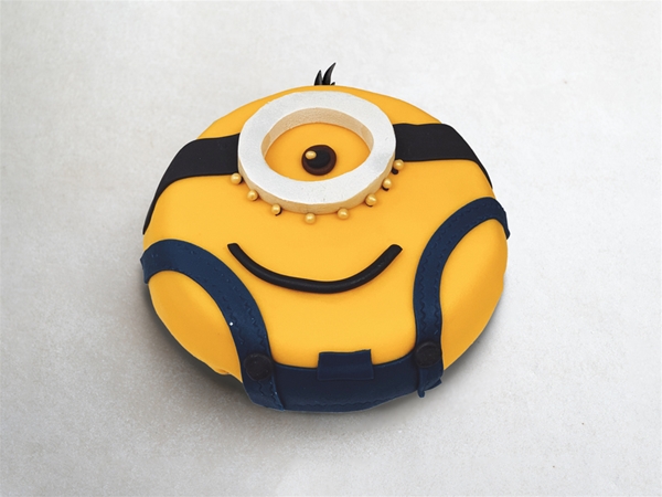 Marsepeintaart Minion