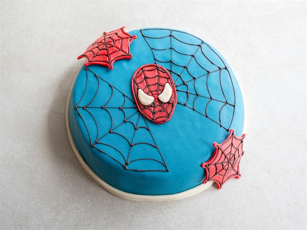 Marsepeintaart Spiderman