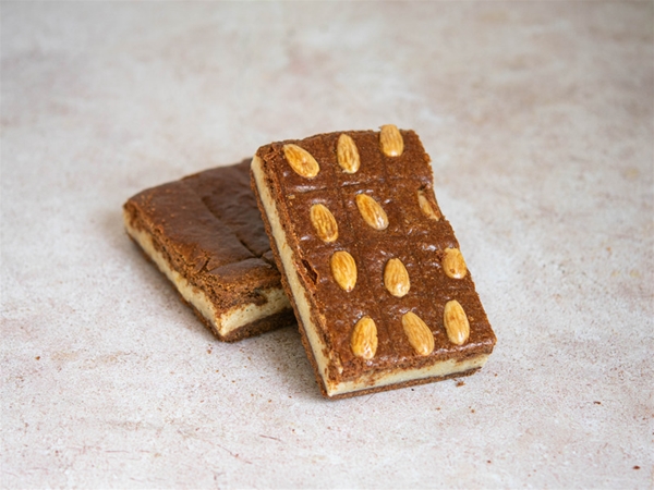 Gevuld speculaas amandel (per 100gr)